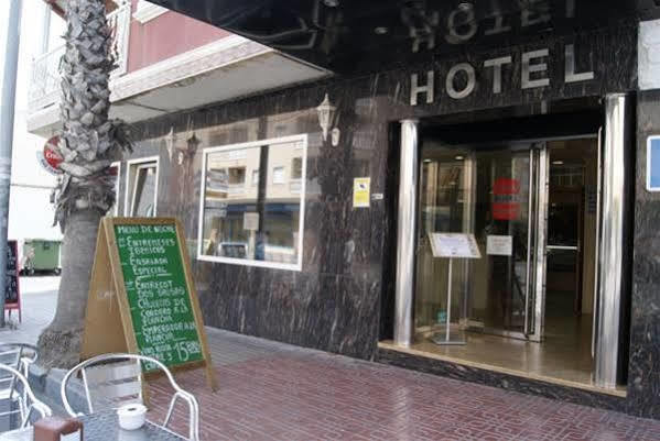 Juan Carlos Hotel *